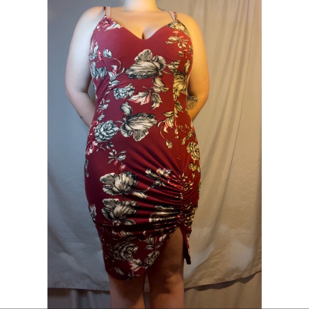 Red floral body con dress